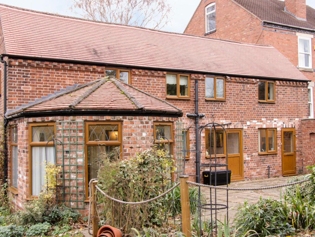 Cream Door Cottage Kidderminster Exterior foto